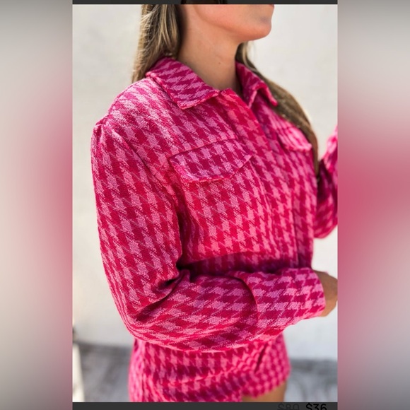 Bright Pink Floral Polyester Top - Picture 2 of 5